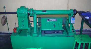 Extruder machine