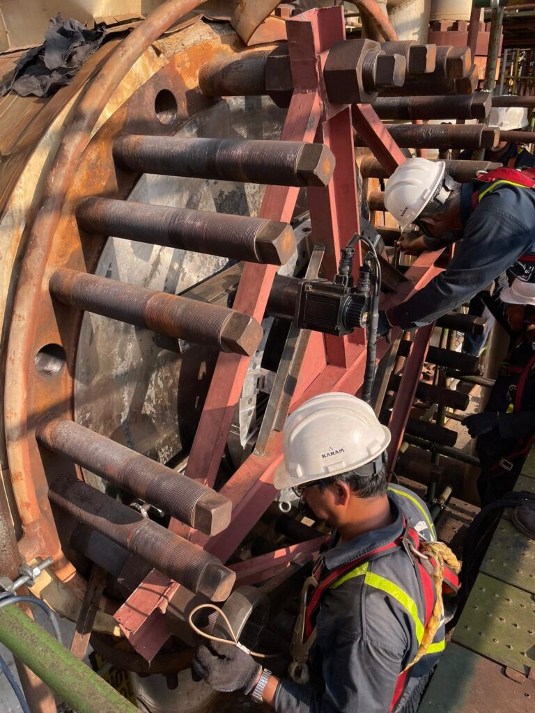 Diaphragm cutting Dia 1800 mm