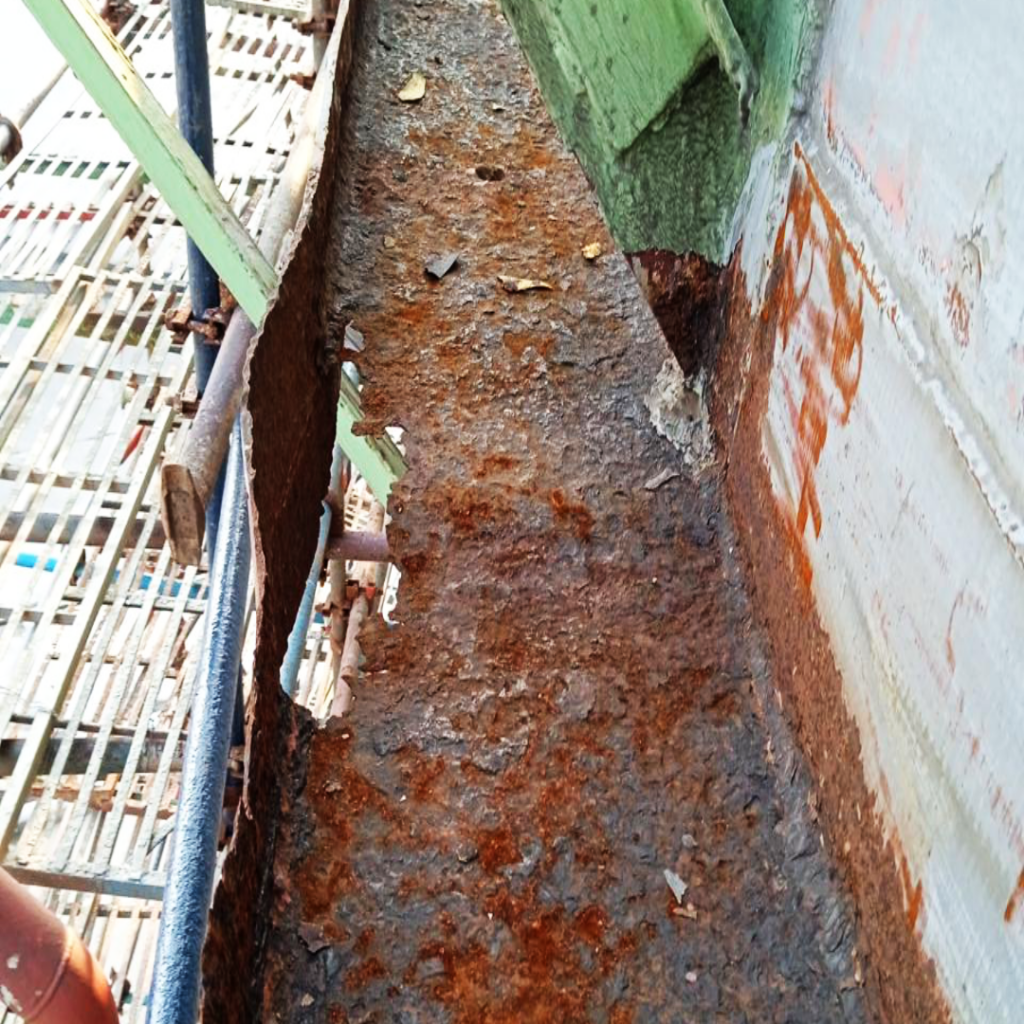 Pitted Wind girder of a chemical storage tank